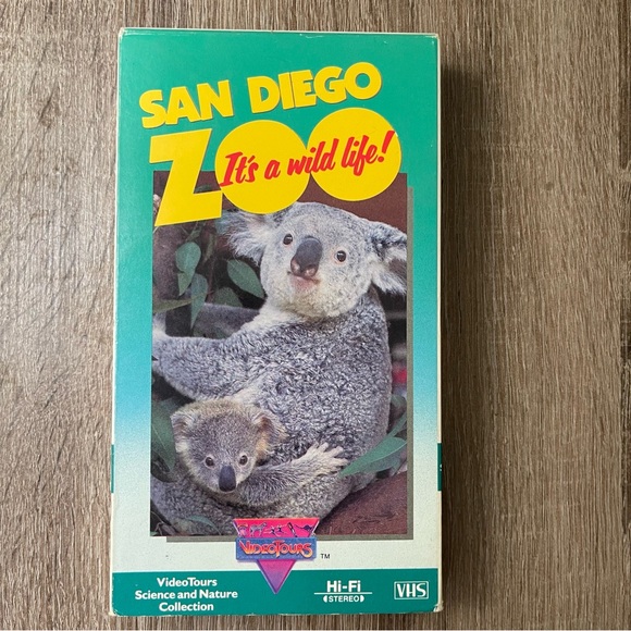VINTAGE SAN DIEGO ZOO ITS A WILD LIFE VHS - Picture 1 of 5